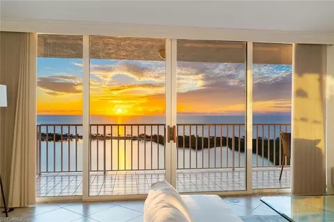 5550 Heron Point Dr #1801, Naples, FL 34108
