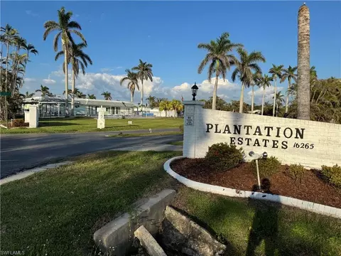 89 Sycamore Ln, Fort Myers, FL 33908