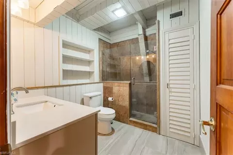 Bath - 565 3rd St SW, Naples, FL 34117 photo 1 of 2