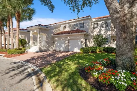 600 L Ambiance Cir #203, Naples, FL 34108