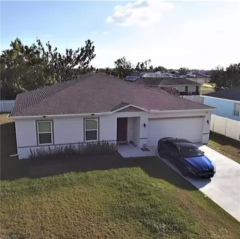 1934 NE 15th St, Cape Coral, FL 33909