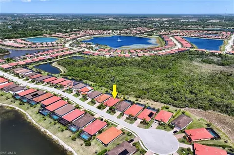 1608 Vizcaya Ln, Naples, FL 34113
