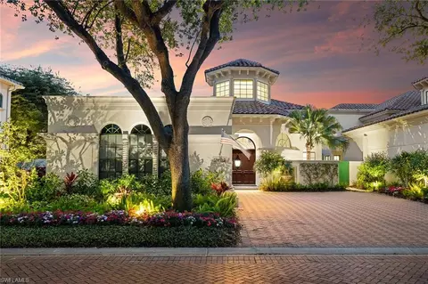 7849 Via Vecchia, Naples, FL 34108