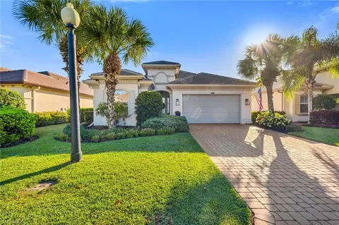 10318 Gator Bay Ct, Naples, FL 34120