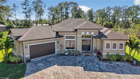 1912 Jung Blvd E, Naples, FL 34120