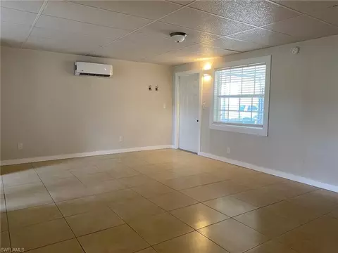 2084 Monroe Ave, Naples, FL 34112 photo 10
