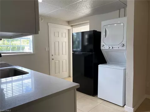 2084 Monroe Ave, Naples, FL 34112 photo 5