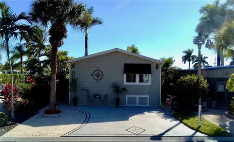 1079 Diamond Lake Cir, Naples, FL 34114