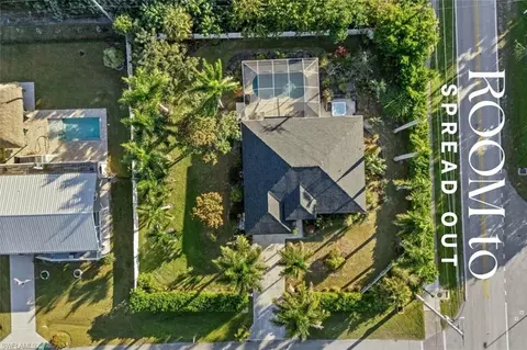 4 Colonial Dr, Naples, FL 34112 photo 2