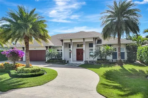680 Wedge Dr, Naples, FL 34103