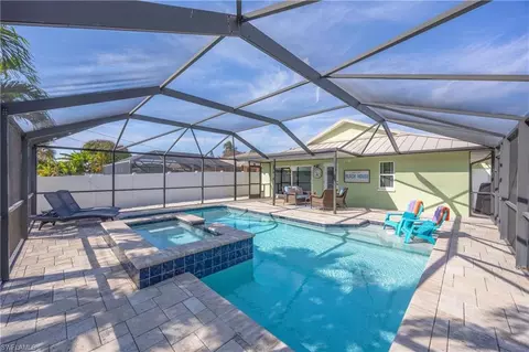 616 108th Ave N, Naples, FL 34108