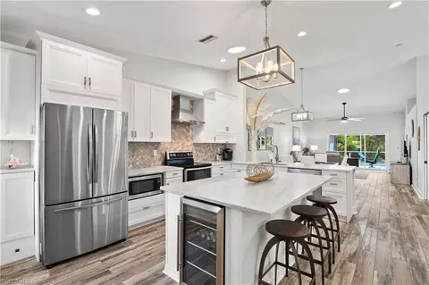 804 Wiggins Bay Dr #22R, Naples, FL 34110