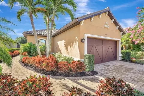 8332 Lucello Ter N, Naples, FL 34114
