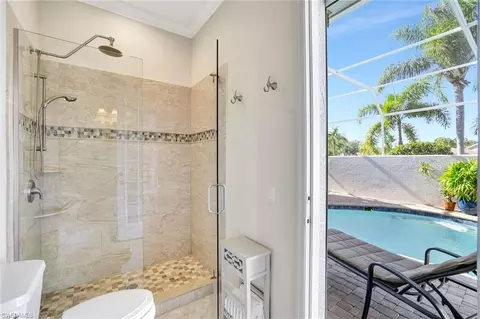Bath - 6151 Ashwood Ln, Naples, FL 34110 photo 4 of 5