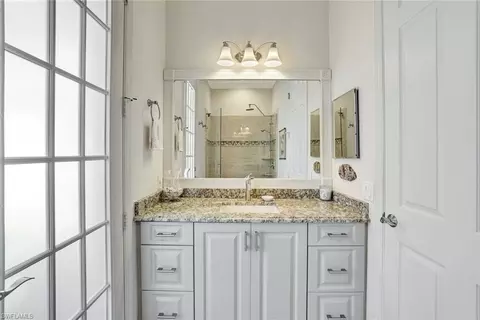 Bath - 6151 Ashwood Ln, Naples, FL 34110 photo 3 of 5