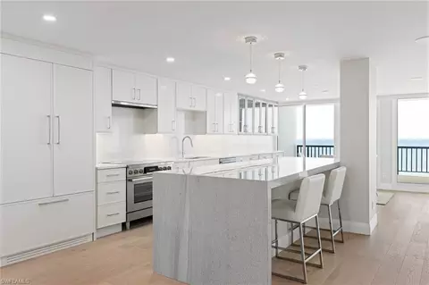 2382 Gulf Shore Blvd N #502, Naples, FL 34103