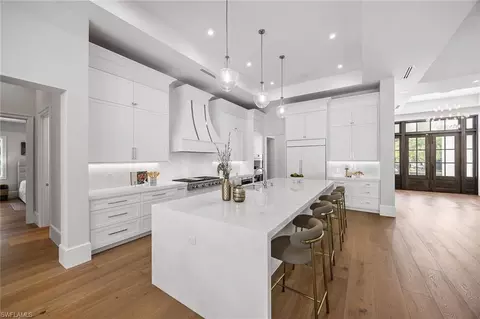 Kitchen - 375 Bow Line Dr, Naples, FL 34103 photo 3 of 5
