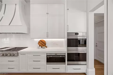Kitchen - 375 Bow Line Dr, Naples, FL 34103 photo 5 of 5