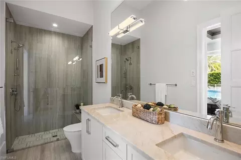 Bath - 375 Bow Line Dr, Naples, FL 34103 photo 4 of 6