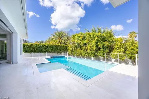 Exterior - 375 Bow Line Dr, Naples, FL 34103 photo 8 of 10