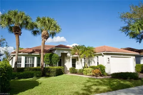 3944 Ruxton Rd, Naples, FL 34116