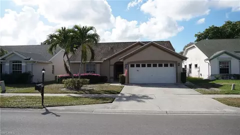 655 Lambton Ln, Naples, FL 34104