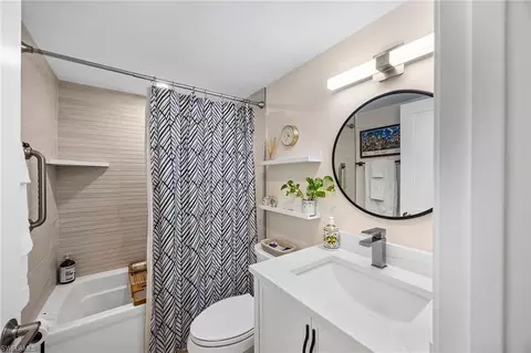Bath - 766 Central Ave #209, Naples, FL 34102 photo 3 of 3