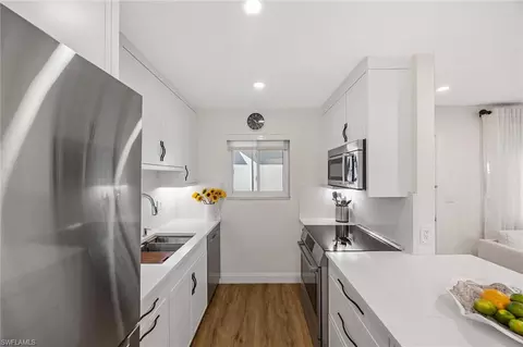 Kitchen - 766 Central Ave #209, Naples, FL 34102 photo 2 of 5