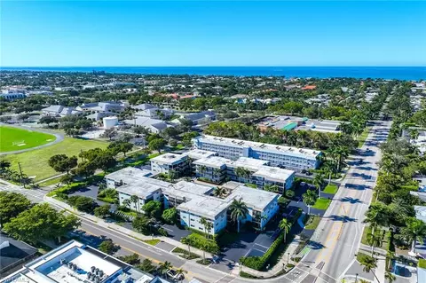View/Area - 766 Central Ave #209, Naples, FL 34102 photo 9 of 9