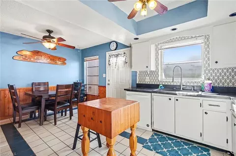 Kitchen - 180 Cypress Way E #A103, Naples, FL 34110 photo 1 of 6