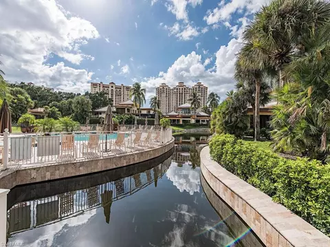 6760 Pelican Bay Blvd #332, Naples, FL 34108