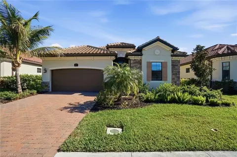 28017 Foxrock Ct, Bonita Springs, FL 34135