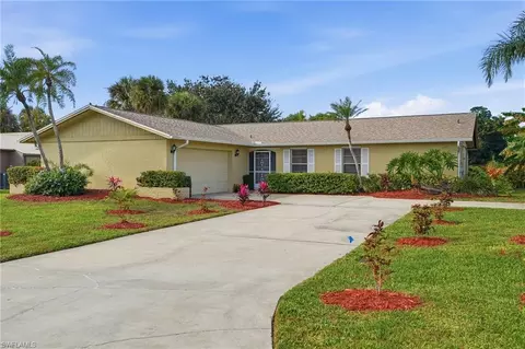4480 Beechwood Lake Dr, Naples, FL 34112