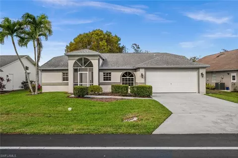 1175 Moon Lake Dr, Naples, FL 34104
