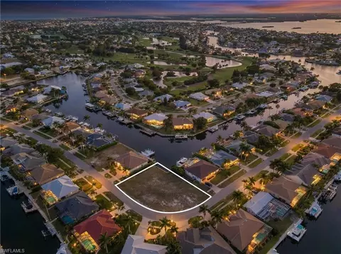 1540 Buccaneer Ct, Marco Island, FL 34145