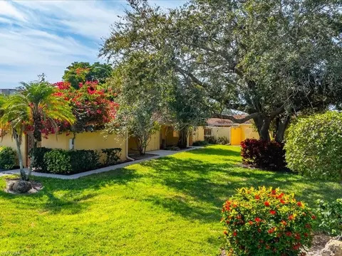Exterior - 186 Harrison Rd #H2, Naples, FL 34112 photo 4 of 15