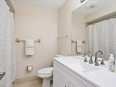 Bath - 186 Harrison Rd #H2, Naples, FL 34112 photo 3 of 3