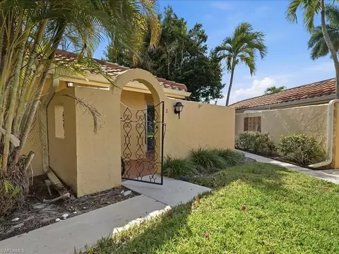 Exterior - 186 Harrison Rd #H2, Naples, FL 34112 photo 5 of 15