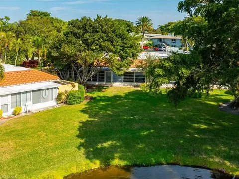 Exterior - 186 Harrison Rd #H2, Naples, FL 34112 photo 2 of 15