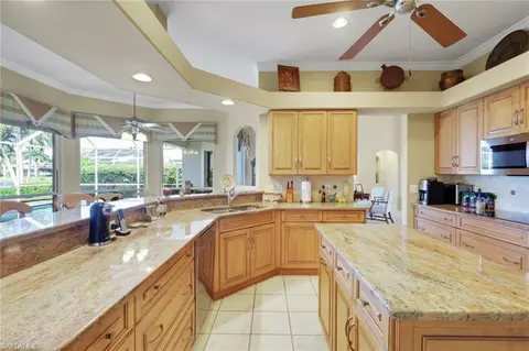 11079 Phoenix Way, Naples, FL 34119 photo 2