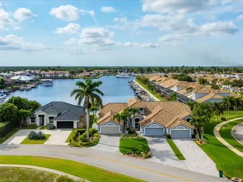 231 Cays Dr, Naples, FL 34114
