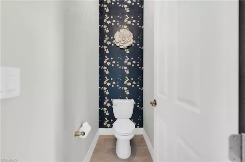 Bath - 17852 Rosehill Ct, Estero, FL 33928 photo 2 of 5