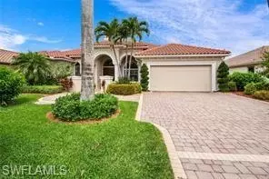 1015 Tivoli Dr, Naples, FL 34104