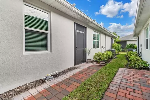 1084 Tranquil Brook Dr, Naples, FL 34114 photo 12