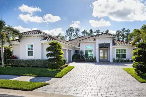 14626 Nicholas Way, Naples, FL 34109