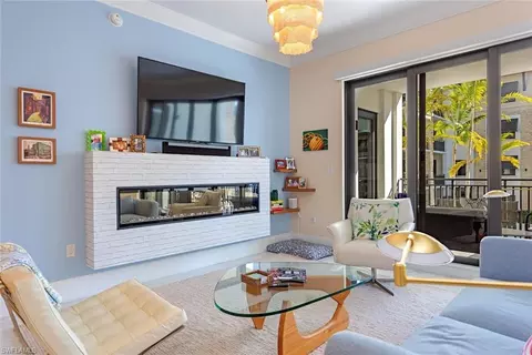 1135 3rd Ave S #308, Naples, FL 34102