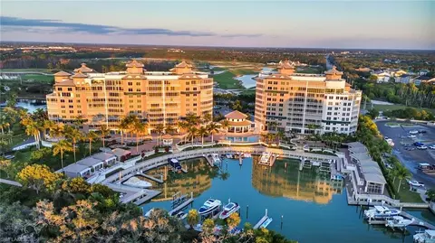 13675 Vanderbilt Dr #605, Naples, FL 34110