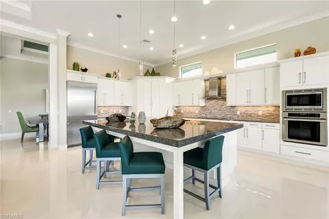 5750 Clarendon Dr, Naples, FL 34113 photo 13