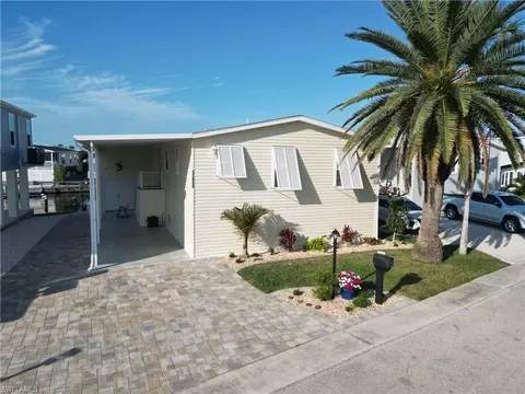 17830 Peppard Dr, Fort Myers Beach, FL 33931
