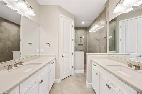 Bath - 2303 Marquesa Cir, Naples, FL 34112 photo 1 of 3